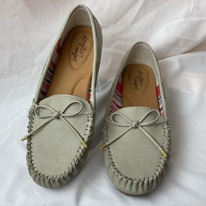 DEXFLEX COMFORT MOCCASINS, women’s size 8.5 Wide, beige, slip ons, no heel